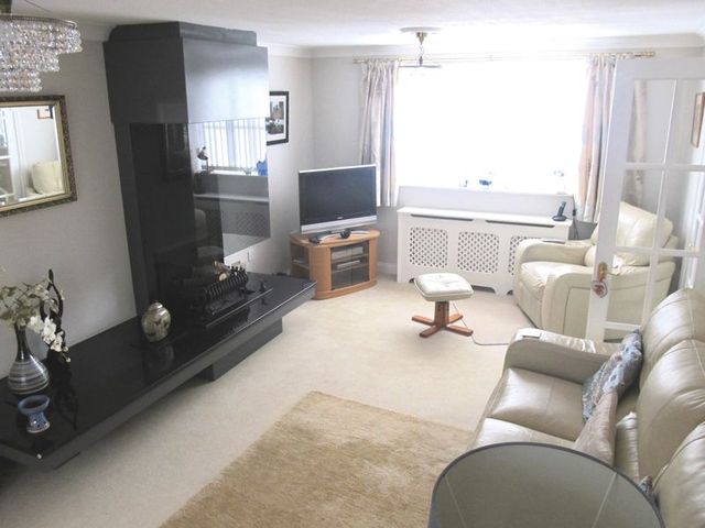 Image of 4 bedroom Detached house for sale in Stephenson Way Honeybourne Evesham WR11 at Stephenson Way Honeybourne Evesham, WR11 7GH
