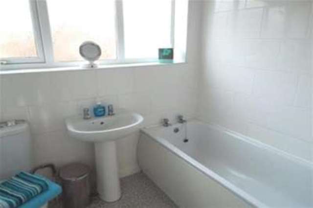  Image of 4 bedroom Detached house to rent in Stoney Lea Road Cannock WS11 at Cannock, WS11 6LE