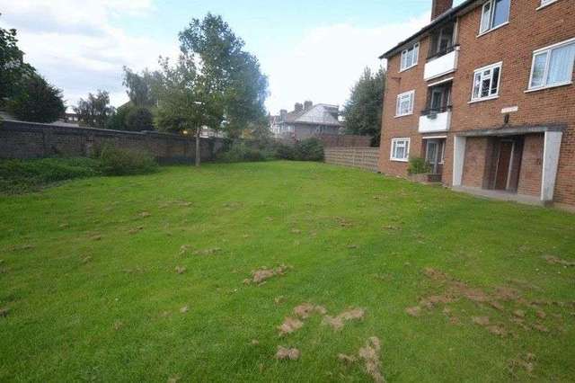  Image of 2 bedroom Flat for sale in Suffolk Road Ilford IG3 at Suffolk Road  Ilford, IG3 8JH
