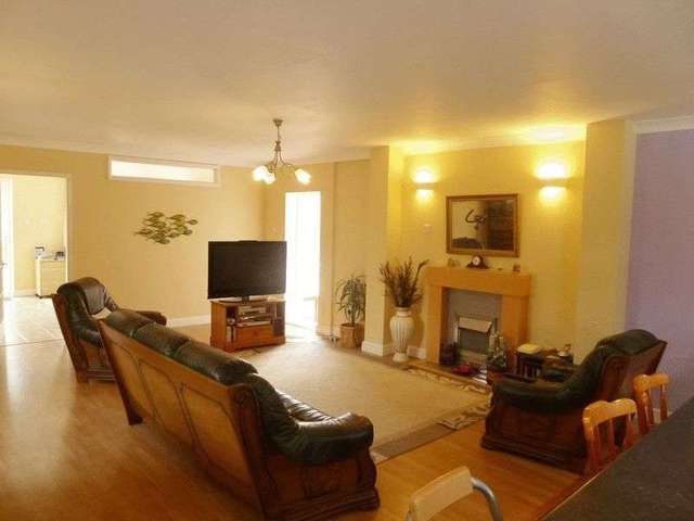  Image of 6 bedroom Detached house for sale in Suggs Lane Broadway Ilminster TA19 at Suggs Lane Broadway Ilminster, TA19 9RJ