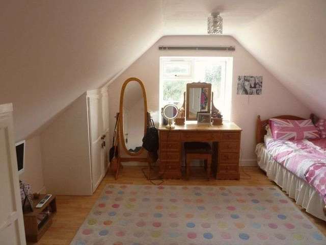  Image of 6 bedroom Detached house for sale in Suggs Lane Broadway Ilminster TA19 at Suggs Lane Broadway Ilminster, TA19 9RJ