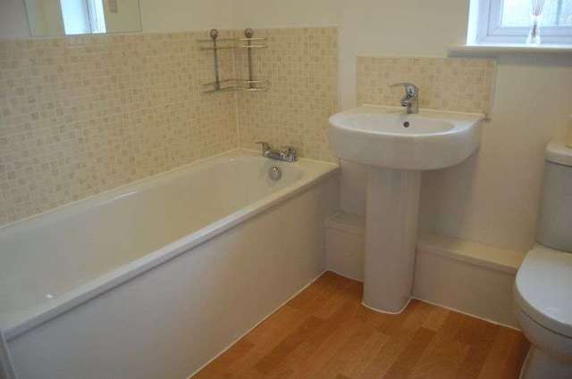  Image of 2 bedroom Flat to rent in Sydney Barnes Close Rochdale OL11 at Sydney Barnes Close  Rochdale, OL11 3DA