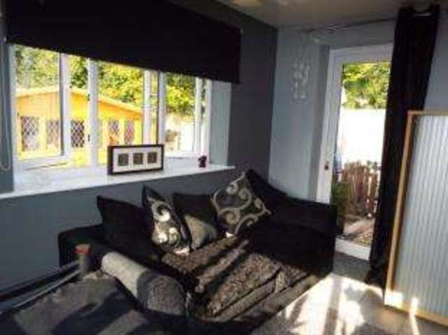  Image of 2 bedroom Bungalow for sale in West Street Tadley RG26 at Tadley Hampshire Tadley, RG26 3SY