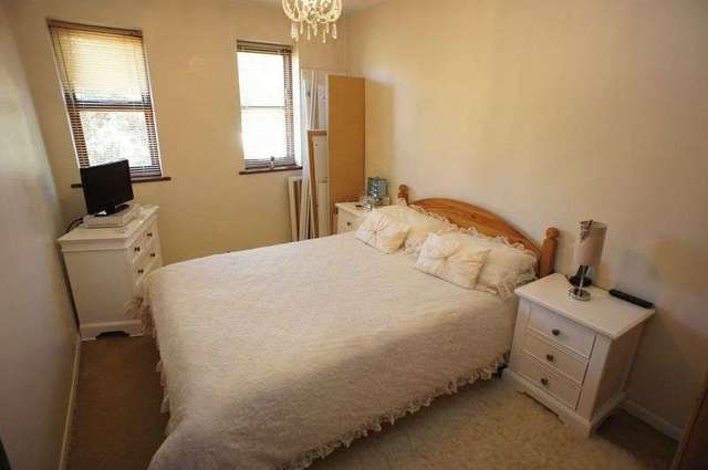  Image of 3 bedroom Semi-Detached house for sale in The Bentleys Southend-on-Sea SS2 at The Bentleys  Southend-On-Sea, SS2 6UJ