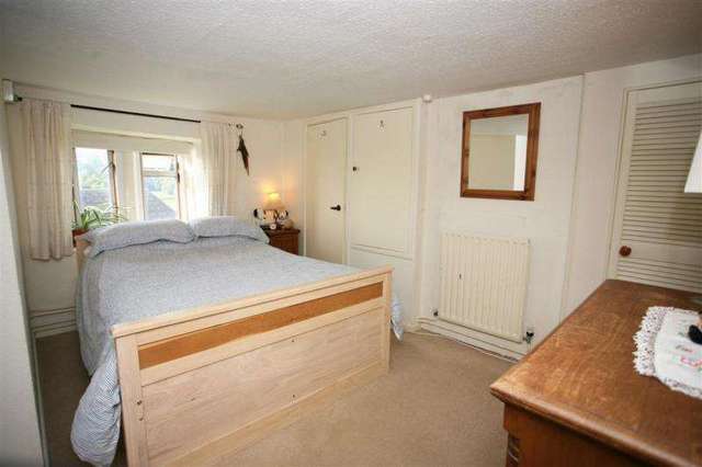  Image of 2 bedroom Cottage for sale in The Chantry Bromham Chippenham SN15 at Bromham SN15 Bromham, SN15 2ET