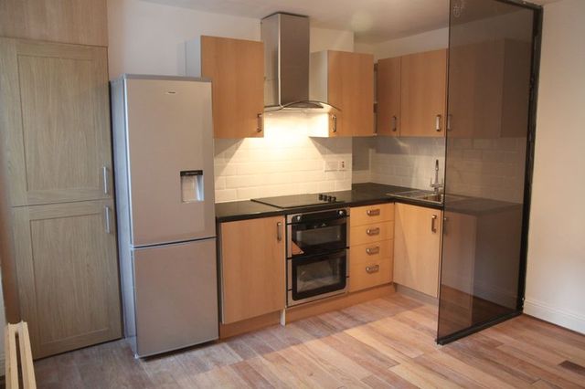  Image of 2 bedroom Flat for sale in Tibberton Square London N1 at Tibberton Square  London, N1 8SF