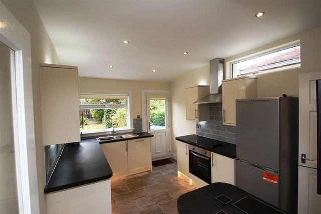  Image of 3 bedroom Bungalow to rent in Titwood Road Glasgow G41 at Strathbungo Glasgow Glasgow, G41 4DD