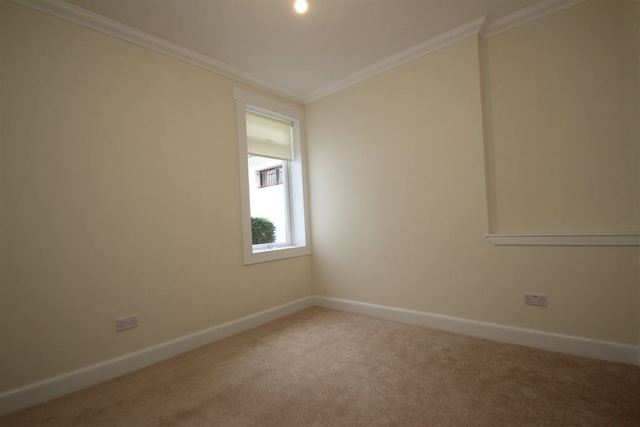  Image of 3 bedroom Bungalow to rent in Titwood Road Glasgow G41 at Strathbungo Glasgow Glasgow, G41 4DD