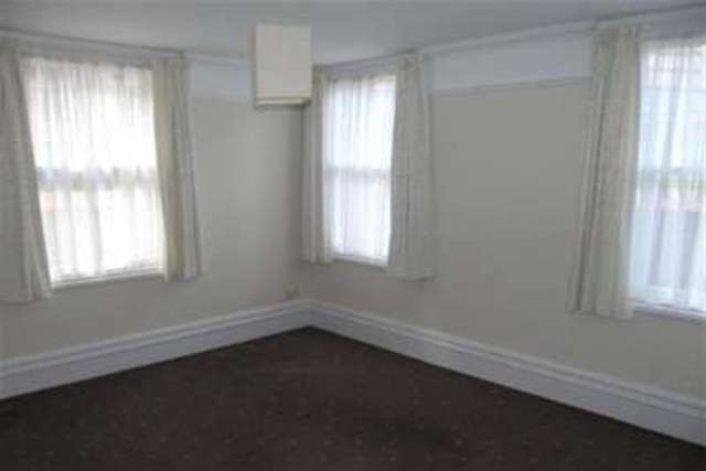  Image of 2 bedroom Flat to rent in Ullet Road Sefton Park Liverpool L17 at Liverpool, L17 3BL