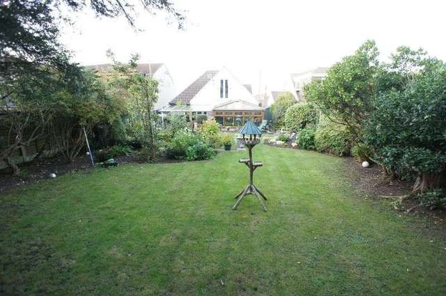  Image of 3 bedroom Detached house for sale in Una Road Bowers Gifford Basildon SS13 at Una Road Bowers Gifford Basildon, SS13 2HU