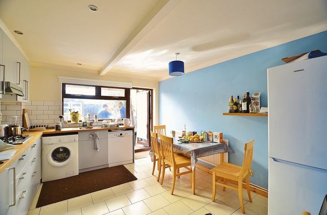  Image of 1 bedroom Property to rent in Union Drive London E1 at Union Drive  London, E1 4PG