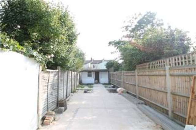  Image of 3 bedroom Detached house to rent in Upland Road South Croydon CR2 at South Croydon, CR2 6RE