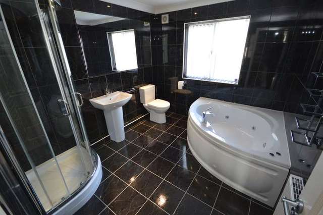  Image of 4 bedroom Detached house for sale in Upper Green Drive Tingley Wakefield WF3 at Tingley Wakefield West Yorkshire, WF3 1TD