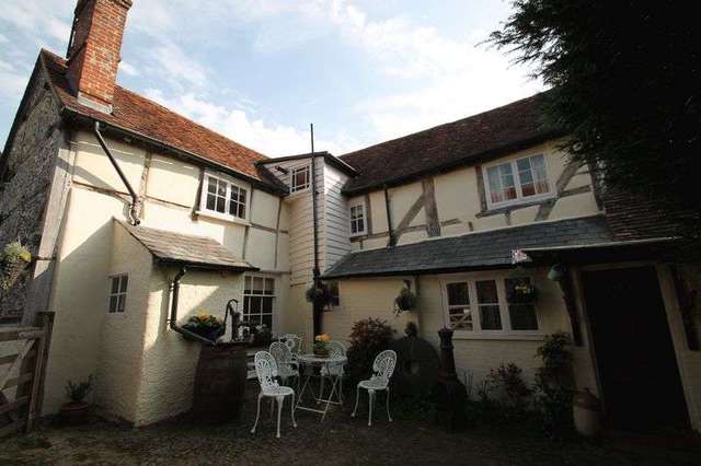  Image of 4 bedroom Detached house to rent in Upper Street Shere Guildford GU5 at Upper Street  Shere, GU5 9JE