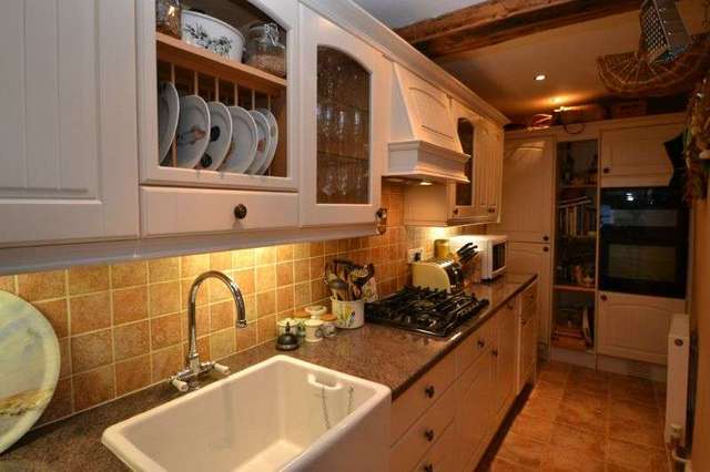  Image of 2 bedroom Cottage for sale in Victoria Road Topsham Exeter EX3 at Topsham, EX3 0EU