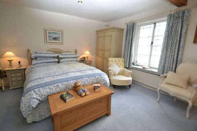  Image of 2 bedroom Cottage for sale in Victoria Road Topsham Exeter EX3 at Topsham, EX3 0EU