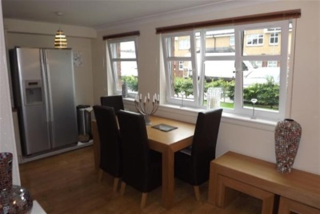  Image of 2 bedroom Flat to rent in Victoria Terrace Kilmarnock KA1 at Kilmarnock East Ayrshire East Ayrshire, KA1 3JR