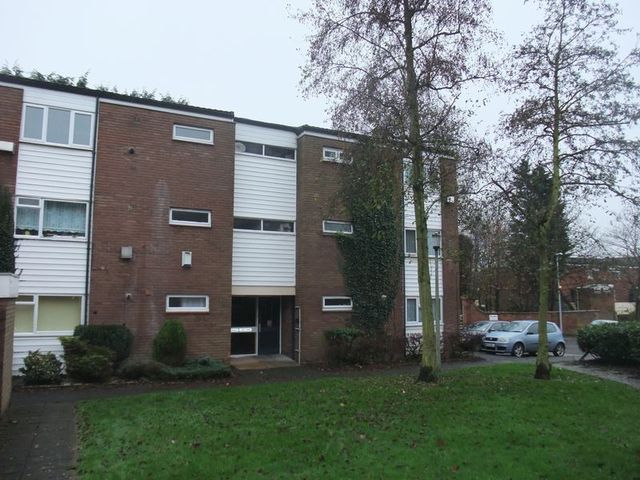  Image of 1 bedroom Flat to rent in Villa Court Madeley Telford TF7 at Villa Court Madeley Telford, TF7 5AG