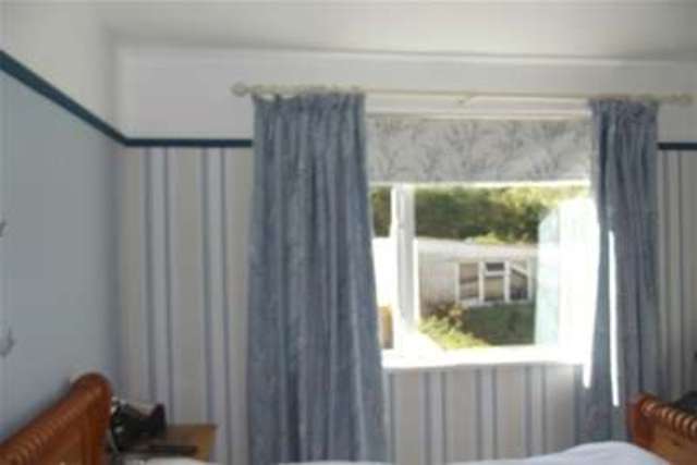  Image of 3 bedroom Detached house to rent in Higher Fernleigh Road Wadebridge PL27 at Wadebridge, PL27 7BG