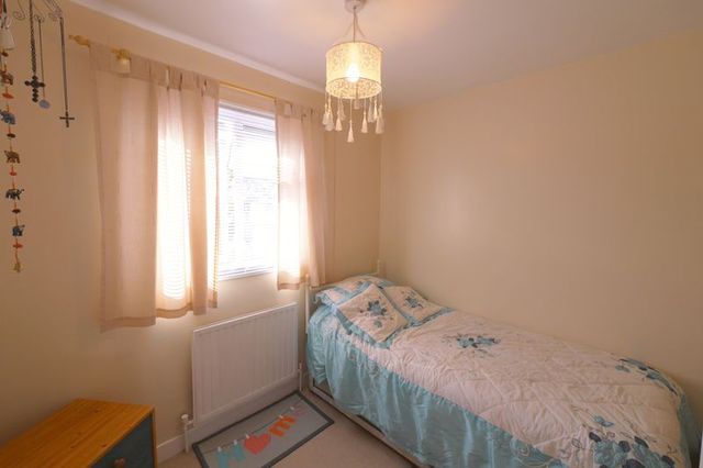  Image of 3 bedroom Terraced house for sale in Saxon Close Wallingford OX10 at Saxon Close  Wallingford, OX10 0SR