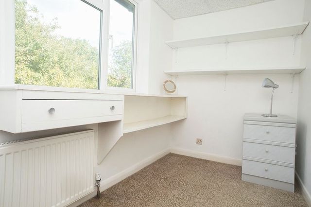  Image of 4 bedroom Detached house for sale in Warren Road Banstead SM7 at Warren Road  Banstead, SM7 1LA
