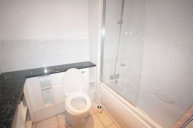  Image of 2 bedroom Flat to rent in Warstone Lane Hockley Birmingham B18 at Warstone Lane  Birmingham, B18 6HP