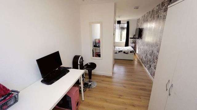  Image of 4 bedroom Semi-Detached house for sale in Weardale Avenue Forest Hall Newcastle upon Tyne NE12 at Weardale Avenue Forest Hall Newcastle Upon Tyne, NE12 7HY