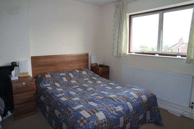  Image of 3 bedroom Semi-Detached house for sale in Well Approach Arkley Barnet EN5 at Well Approach  Barnet, EN5 3DY