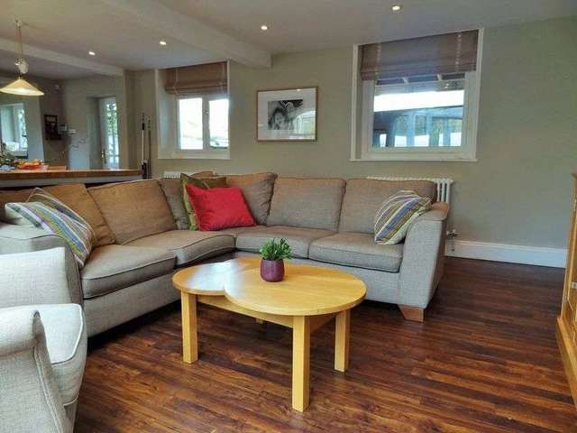  Image of 5 bedroom Detached house for sale in Wembdon Hill Wembdon Bridgwater TA6 at Wembdon Hill Wembdon Bridgwater, TA6 7PX