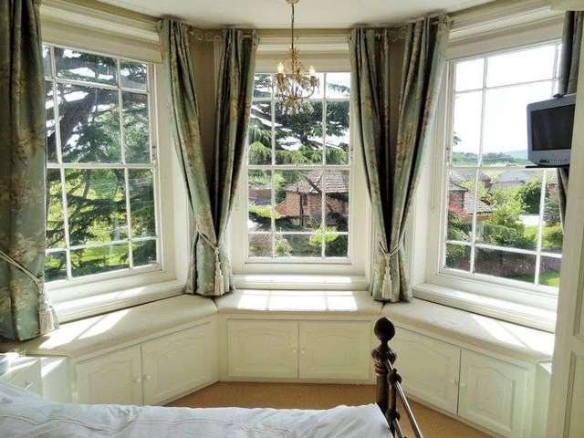  Image of 5 bedroom Detached house for sale in Wembdon Hill Wembdon Bridgwater TA6 at Wembdon Hill Wembdon Bridgwater, TA6 7PX