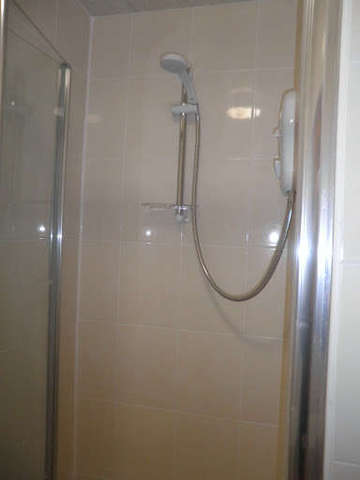  Image of 1 bedroom Flat to rent in West Luton Place Cardiff CF24 at West Luton Place  Cardiff, CF24 0EW