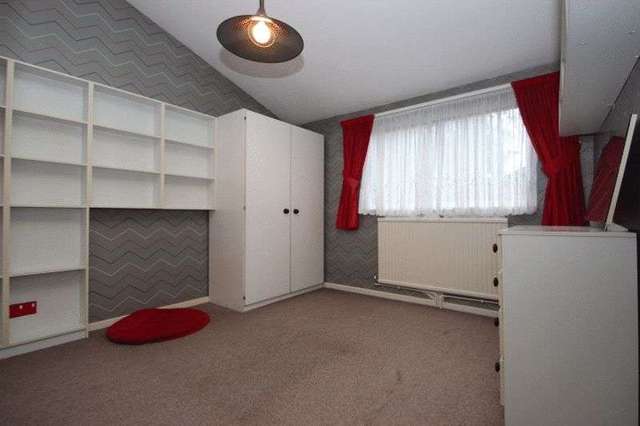  Image of 4 bedroom Property to rent in Westacott Close London N19 at Westacott Close  London, N19 3LF