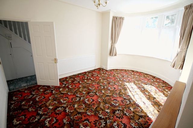  Image of 3 bedroom Terraced house to rent in Westbury Road Southend-on-Sea SS2 at Westbury Road  Southend-On-Sea, SS2 4DP