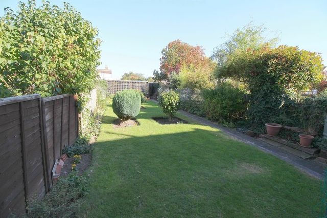  Image of 3 bedroom Terraced house to rent in Westbury Road Southend-on-Sea SS2 at Westbury Road  Southend-On-Sea, SS2 4DP