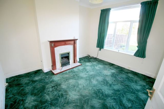  Image of 3 bedroom Terraced house to rent in Westbury Road Southend-on-Sea SS2 at Westbury Road  Southend-On-Sea, SS2 4DP