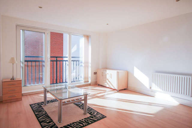  Image of 1 bedroom Flat to rent in Westferry Road London E14 at Canary Wharf, E14 3QA