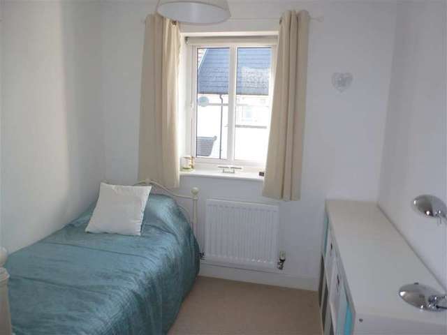  Image of 2 bedroom Flat for sale in Weymouth Road Wainscott Rochester ME3 at Wainscott Rochester Rochester, ME3 8FF