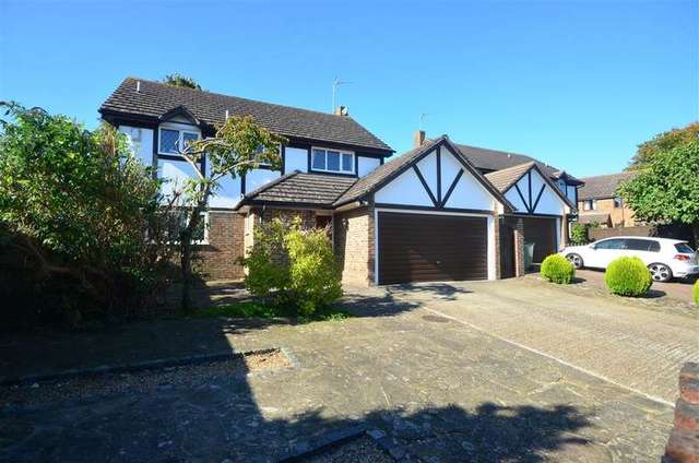  Image of 4 bedroom Detached house for sale in Whitchurch Close Maidstone ME16 at Maidstone Kent Maidstone, ME16 8UR