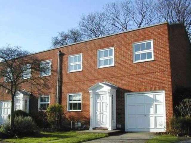  Image of 4 bedroom Detached house to rent in Leeward Gardens London SW19 at Leeward Gardens  Wimbledon, SW19 7QR