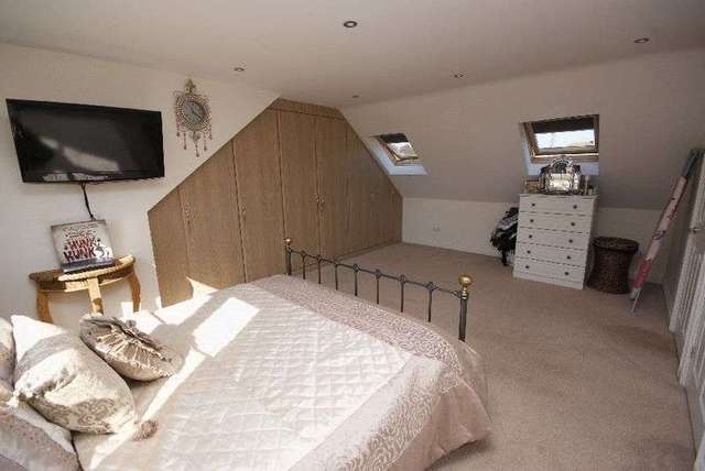  Image of 3 bedroom Semi-Detached house for sale in Windmill Grove Fareham PO16 at Windmill Grove Portchester Fareham, PO16 9HP