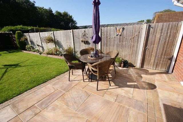  Image of 3 bedroom Semi-Detached house for sale in Windmill Grove Fareham PO16 at Windmill Grove Portchester Fareham, PO16 9HP