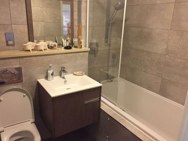  Image of 1 bedroom Flat to rent in Witan Gate Milton Keynes MK9 at Witan Gate  Milton Keynes, MK9 2BQ