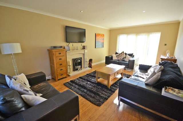  Image of 4 bedroom Detached house to rent in Wood Crescent Rogerstone Newport NP10 at Wood Crescent  Newport, NP10 0AL