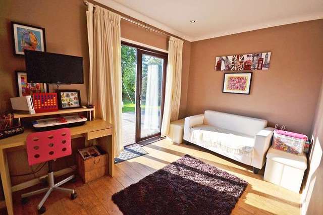  Image of 4 bedroom Detached house to rent in Wood Crescent Rogerstone Newport NP10 at Wood Crescent  Newport, NP10 0AL