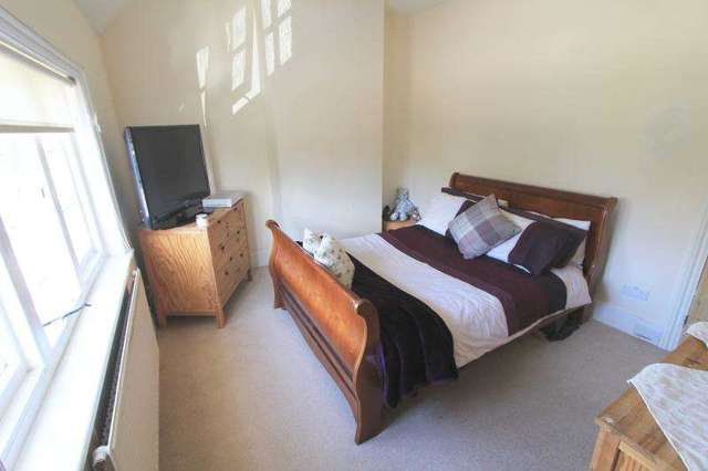  Image of 3 bedroom Terraced house for sale in Valley Road Hughenden Valley High Wycombe HP14 at Valley Road Hughenden Valley HIGH WYCOMBE, HP14 4PE