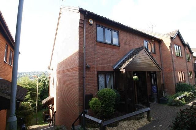  Image of 1 bedroom Flat for sale in Wyatt Close High Wycombe HP13 at Wyatt Close  High Wycombe, HP13 5YX