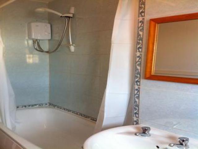  Image of 3 bedroom Flat to rent in Yeamans Lane Dundee DD2 at Dundee  Dundee, DD2 3EJ