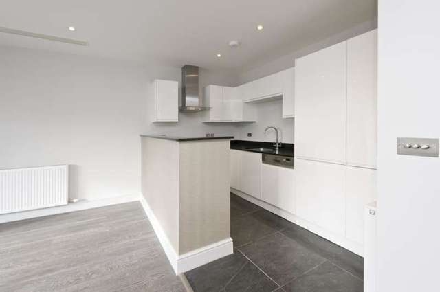 Image of 2 bedroom Flat to rent in Yeomans Row London SW3 at Yeomans Row  London, SW3 2AL