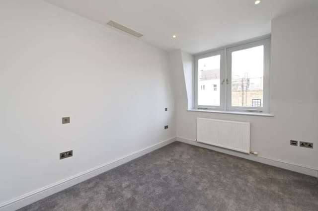  Image of 2 bedroom Flat to rent in Yeomans Row London SW3 at Yeomans Row  London, SW3 2AL