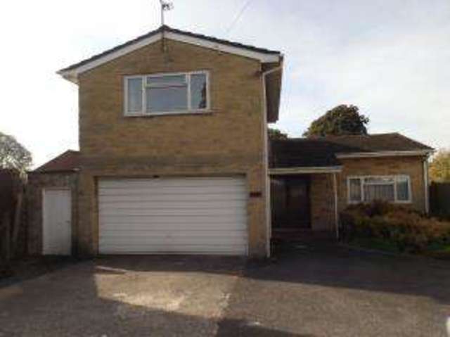  Image of 3 bedroom Detached house for sale in Ilchester Road Yeovil BA21 at Yeovil Somerset Yeovil Marsh, BA21 3BQ